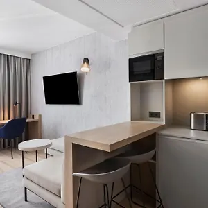 By Marriott East 4* Viena
