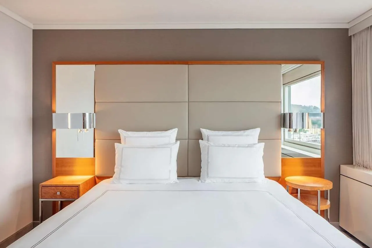 Becozy Self Check-In & Pop-Up Hotel Zurich 4*,