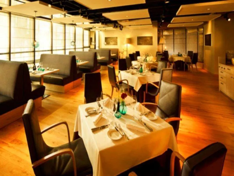 Swissotel Zürich 4*,  Schweiz