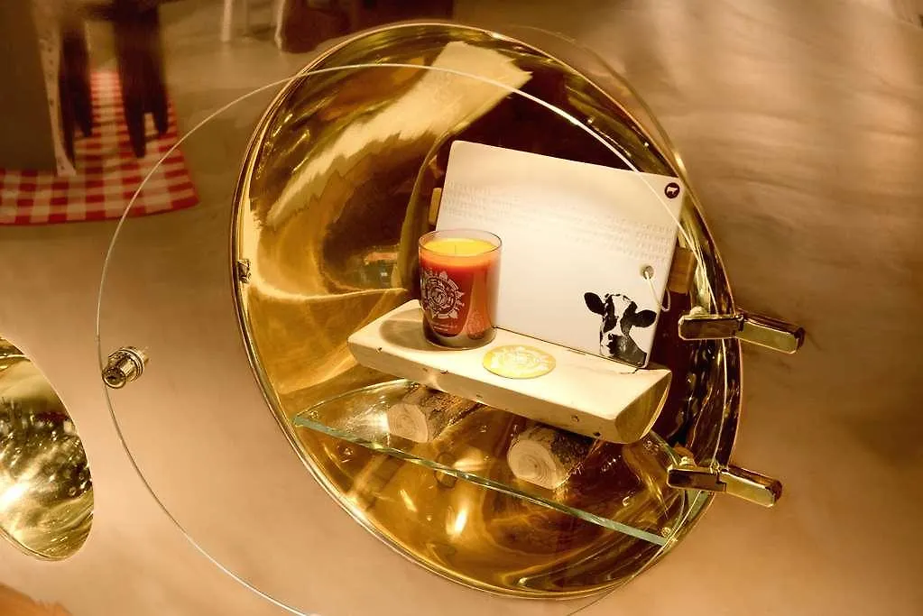 Becozy Self Check-In & Pop-Up Hotel Zurich 4*,