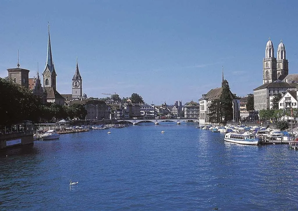 **** Hotel Swissotel Zürich Schweiz