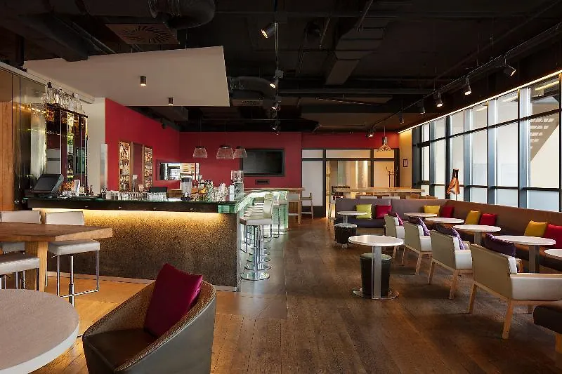 Becozy Self Check-In & Pop-Up Hotel Zurich 4*,